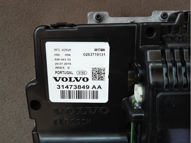 Купить 36051308 Volvo Панель приборов