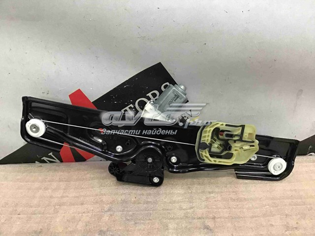 Стеклоподъемник левой задней двери Land Rover LR059009