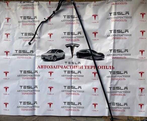  107757800E Tesla Motors