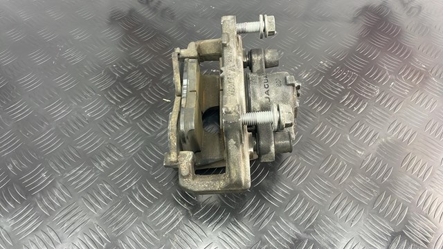 LR090691 Land Rover Суппорт тормозной, передний, левый