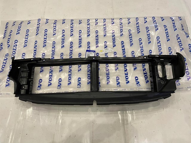 Воздуховод (дефлектор) радиатора Volvo 31690202 цена, от 52.85 USD