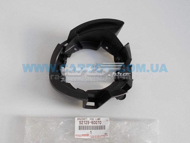 Кронштейн крепления противотуманной фары, правой Toyota 5212560070