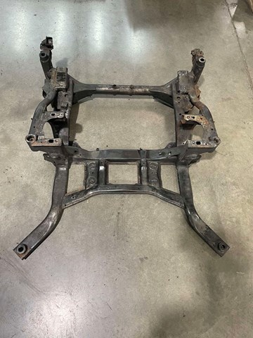 Передняя балка Land Rover LR090443 цена, от 464.98 USD
