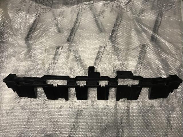 Кронштейн бампера заднего, центральный FPS FP2817959
