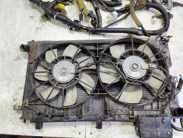 Motor direito de ventilador do sistema de esfriamento para Toyota Avensis (T25)