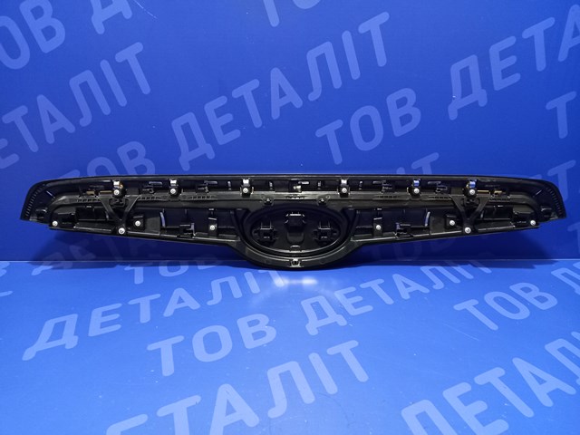 Молдинг решетки радиатора верхний FP6735993 FPS