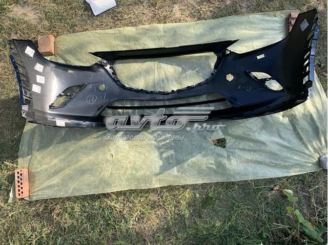 Передний бампер DD2F50031GBB Mazda