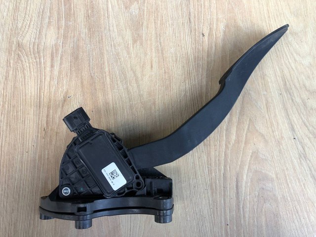  Land Rover LR174485