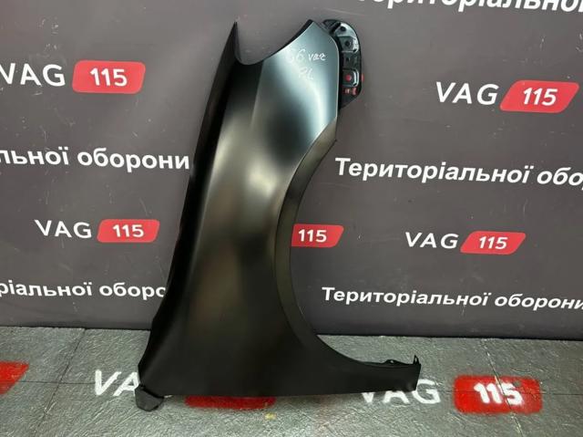 Крыло переднее правое 9518021 Polcar