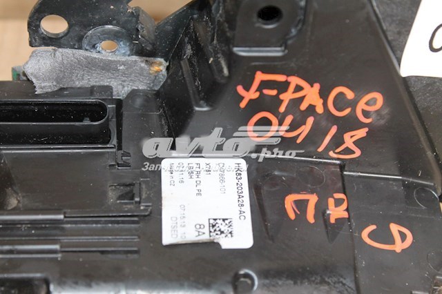 Дверной замок передний правый Jaguar T4A10216 цена, от 3364.69 UAH