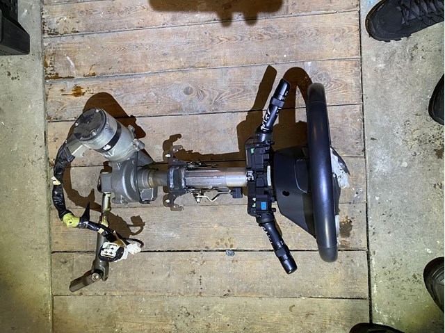 Compre Coluna da direção Toyota RAV4 3