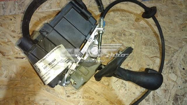 UCB000051 Land Rover 