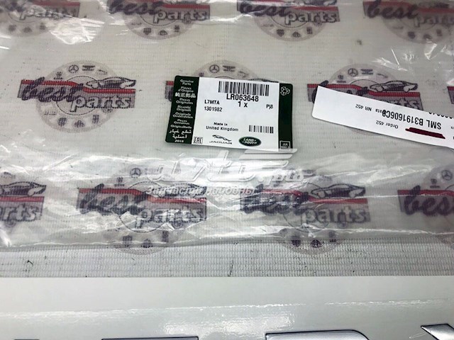  Land Rover LR063648