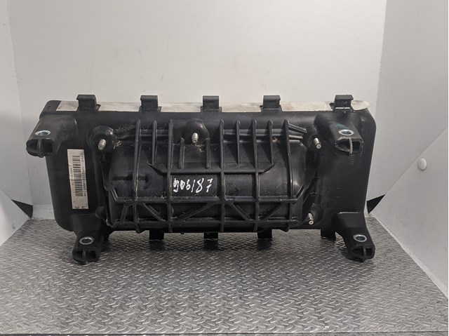 Купить 305215810001 Mercedes 