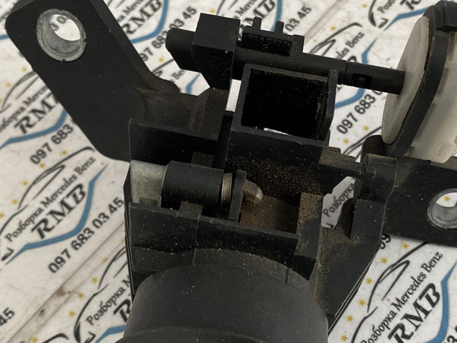 Compre Trinco de fecho de porta-malas (de 3ª/5ª porta traseira) Mercedes A 