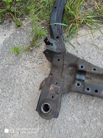 Подрамник передний 624102B560 Hyundai/Kia