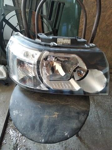 LR001560 Land Rover Фара передняя правая