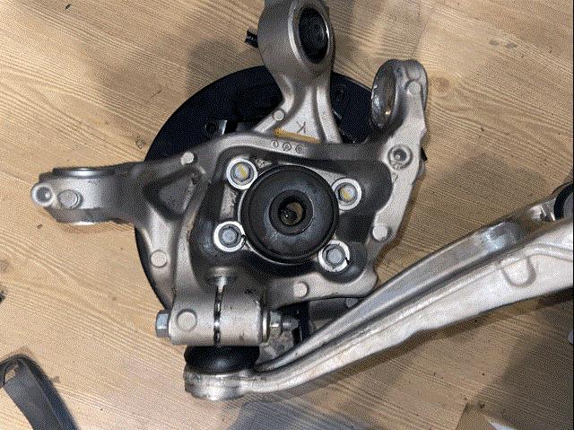 Цапфа - поворотный кулак задний, левый Subaru 28411AN03A цена, от 88.78 USD