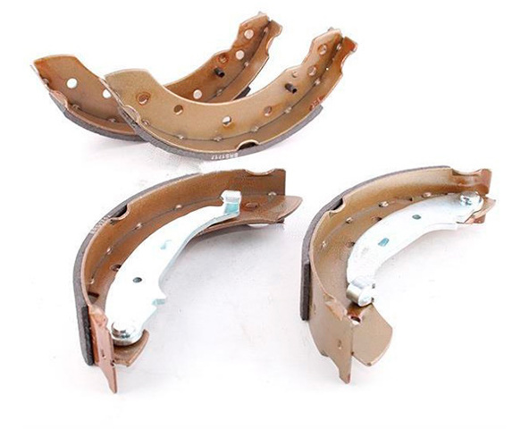  Задние барабанные колодки SMA Maple C81 