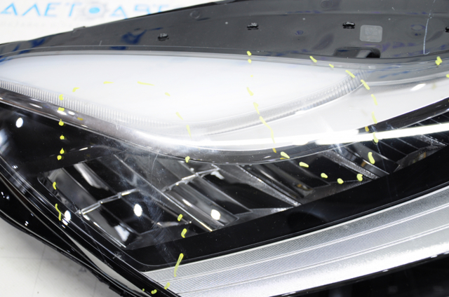 Купить 107737200L Tesla Фара основная правая