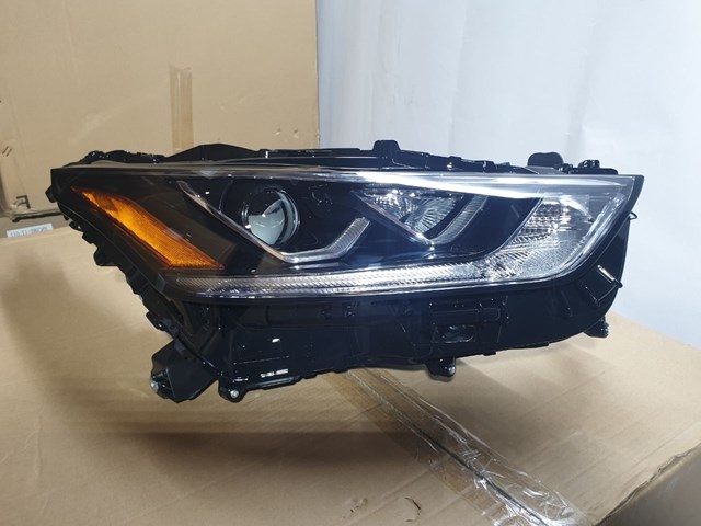 Купить ZTY1177R Signeda Фара основная правая