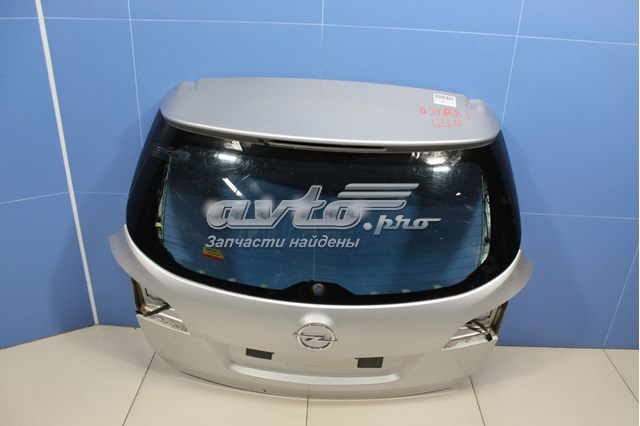 Задняя дверь на Opel Astra J Sports Tourer 35