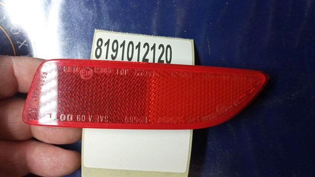 Retrorrefletor (refletor) do pára-choque traseiro direito para Toyota Corolla (E15)