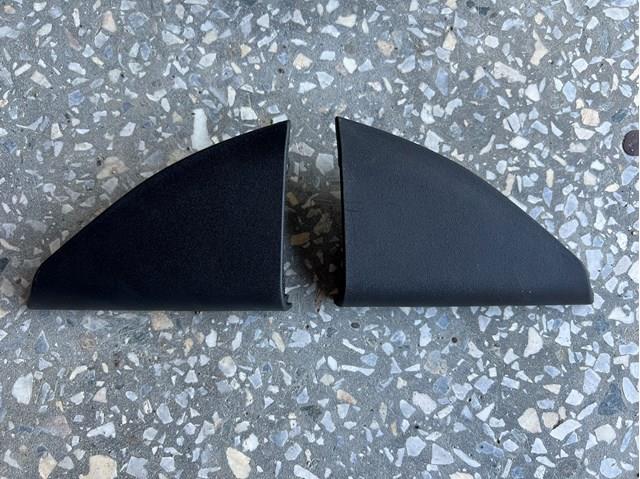 Обивка передней двери Тойота Рав-4 III