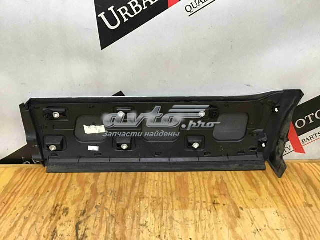 Молдинг двери задней правой нижний Land Rover LR044670 цена, от 76.19 USD