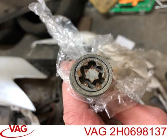  Parafuso de roda Volkswagen AMAROK pick-up (2HA, 2HB, S1B, S6B, S7A, S7B) (2010 - 2026) 