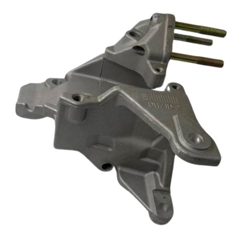 Кронштейн подушки (опоры) двигателя правой Q-fix Q0021149 цена, от 72.32 USD