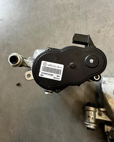  Mercedes A9104232600