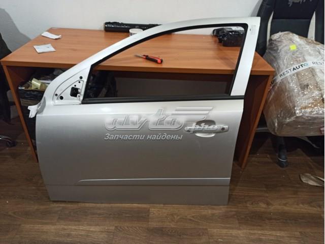 Porta dianteira esquerda para Opel Astra H L35