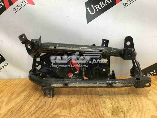 Купить LR105302 Land Rover Крепление трансмиссии