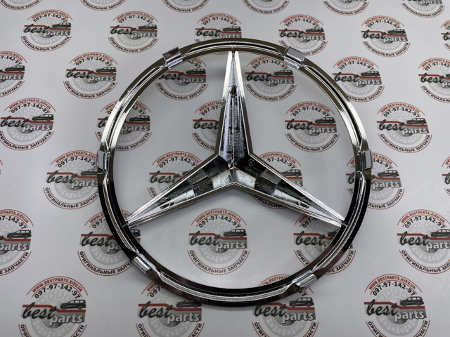 Фирменный значек решетки радиатора Mercedes 0008176007