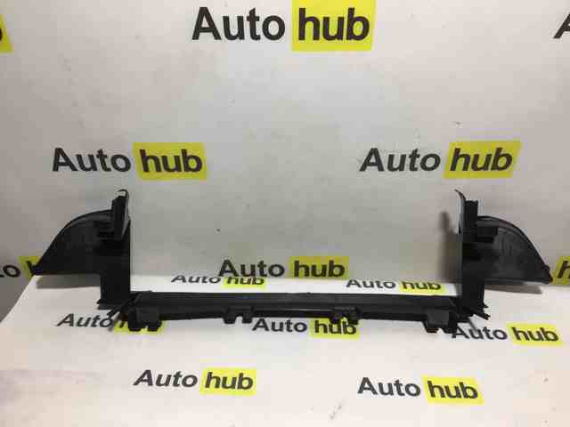 LR058475 Land Rover Нижний дефлектор радиатора
