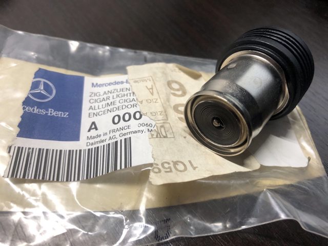 Розетка прикуривателя Мерседес-бенц Спринтер I 2-t