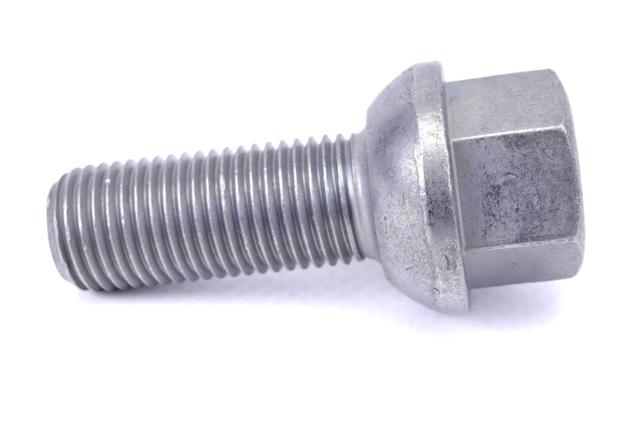 Compre 8237 Febi Parafuso de roda