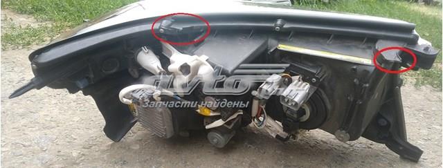 Левая фара PZ36760510 Toyota