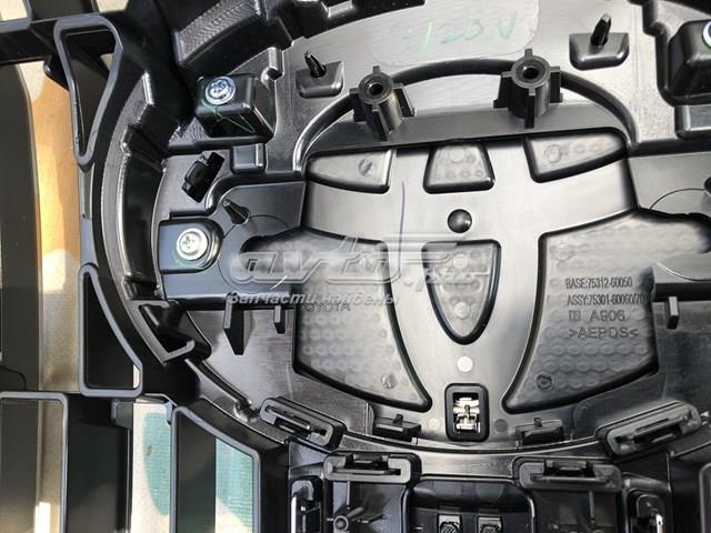 Решетка радиатора 5310160E90 Toyota