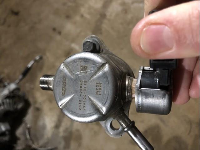 Bomba de combustível de pressão alta Toyota RAV4 V A5