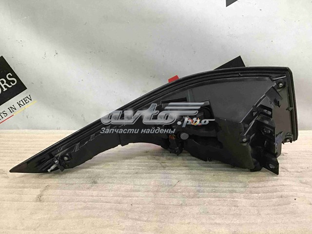 Купить LR116468 Land Rover Задняя правая фара
