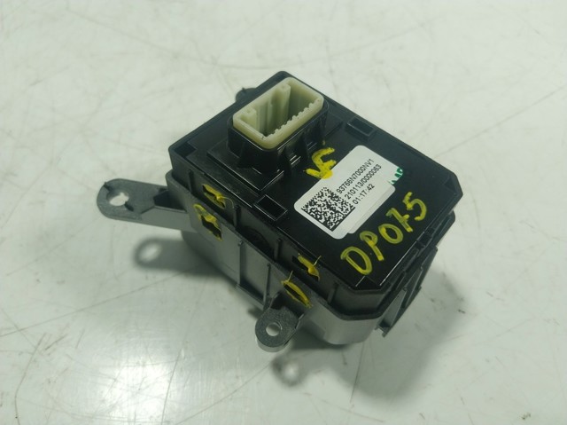  Hyundai/Kia 93766N7000NV1 цена, от 33.90 USD