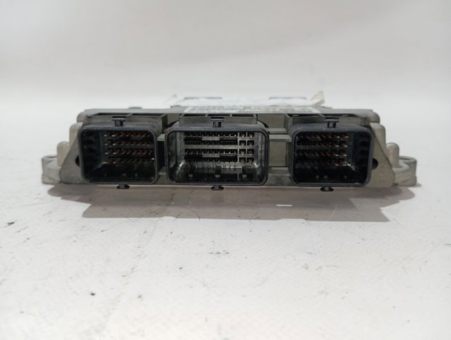Блок управления двигателем 0281013332 Peugeot/Citroen