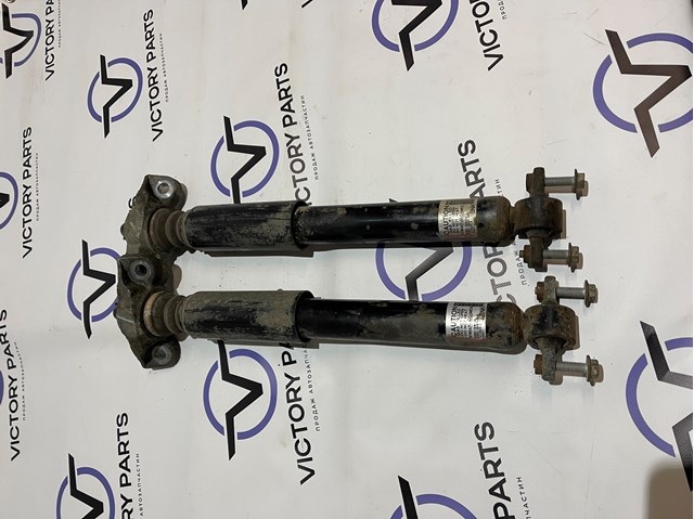 DG9C18W002 Ford 