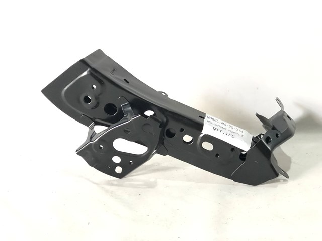 Рамка радиатора правая Mazda G48F53140