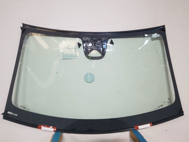 Стекло лобовое Volvo 32417089 цена, от 112.61 USD
