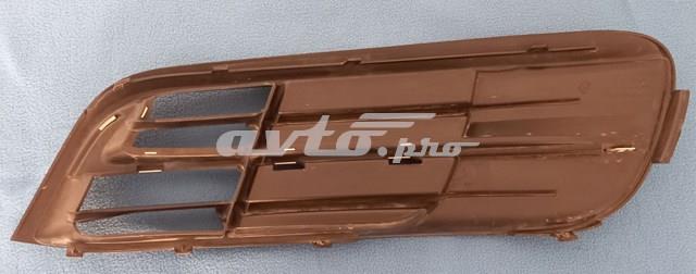 Решетка бампера переднего правая 51117331734 BMW