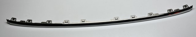 12G8538352ZZ VAG Молдинг заднего бампера, центральный