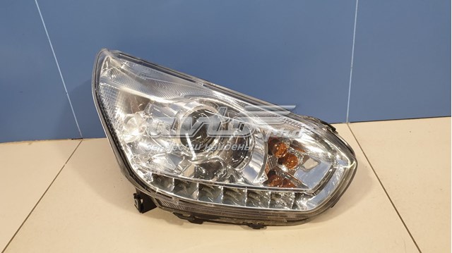 T113772020AF Chery Фара передняя правая